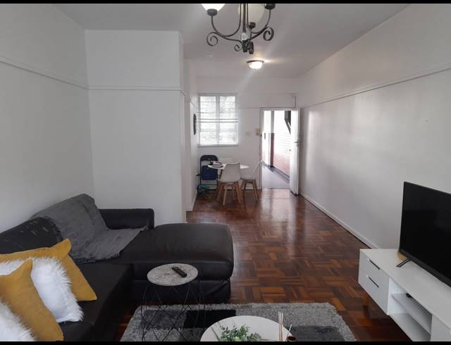 1 BEDROOM FLAT RENTED IN ESSENWOOD